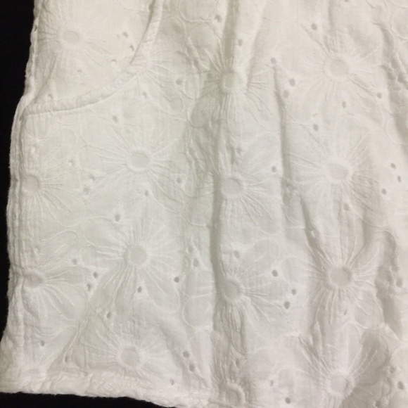 Jun & Ivy Francesca's White Eyelet Shorts - Picture 2 of 4